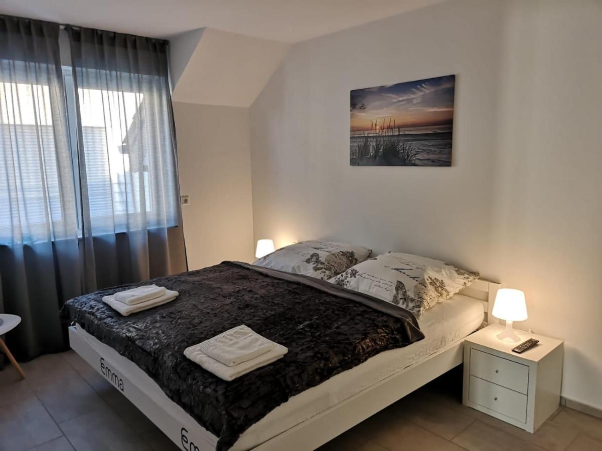 Modern Wohnen Ferienwohnung mit Wlan Netflix Parkplatz Bad Oeynhausen Exterior foto