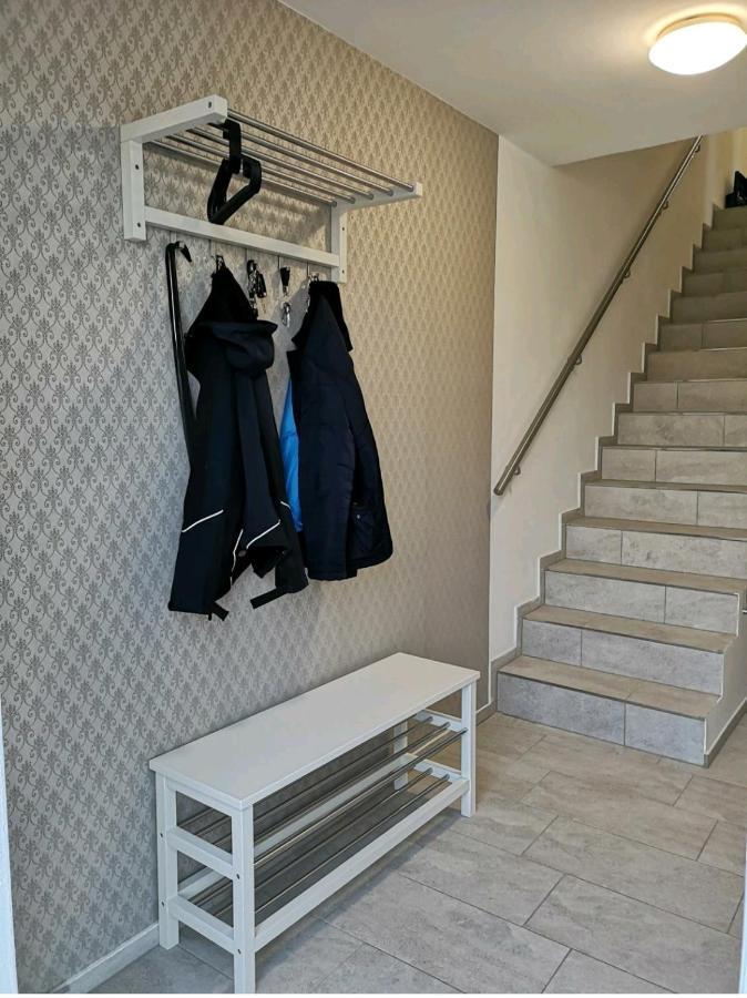Modern Wohnen Ferienwohnung mit Wlan Netflix Parkplatz Bad Oeynhausen Exterior foto