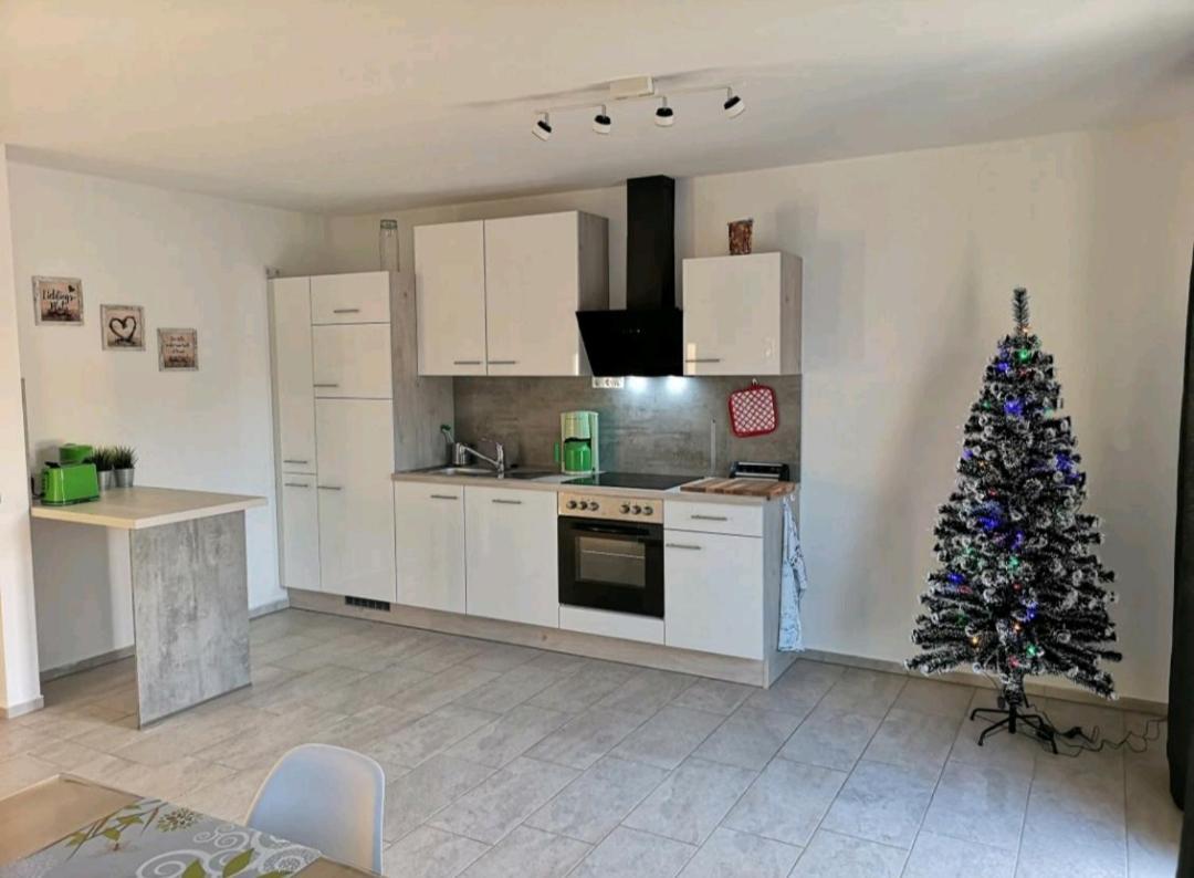 Modern Wohnen Ferienwohnung mit Wlan Netflix Parkplatz Bad Oeynhausen Exterior foto